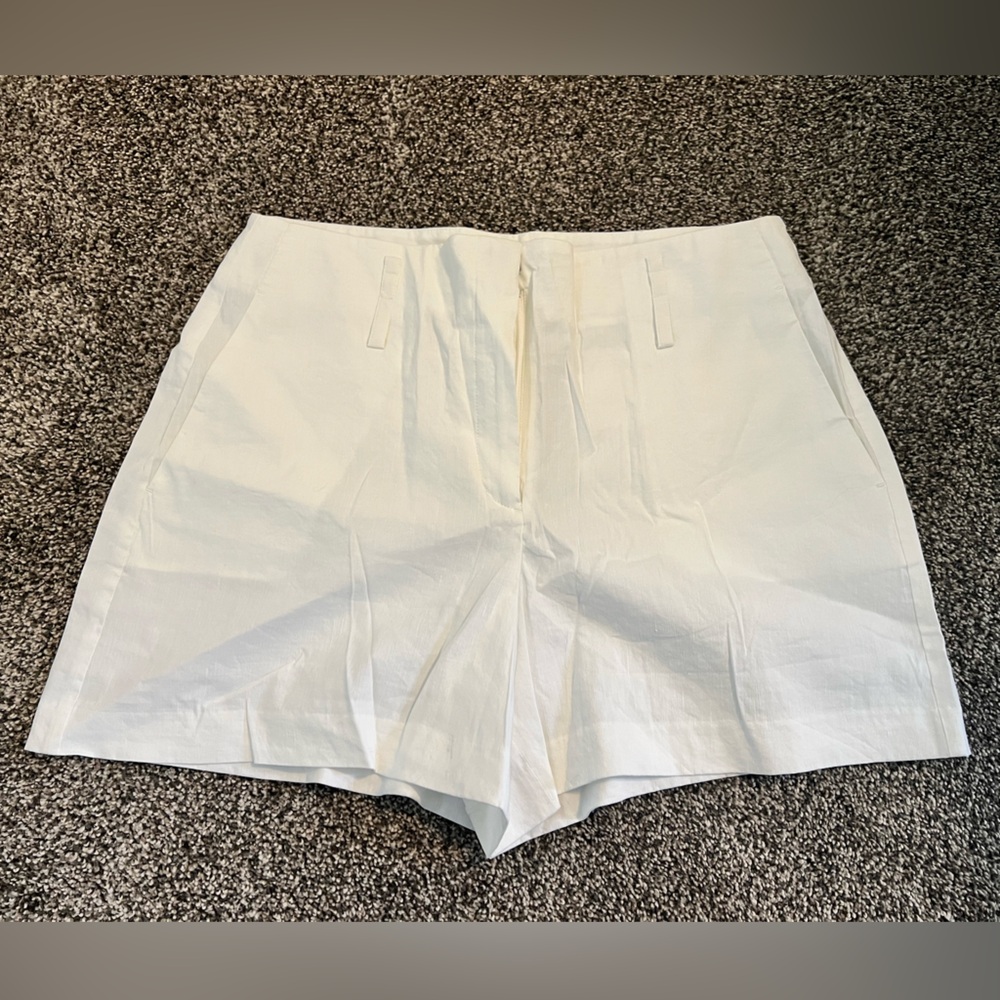 Theory White Short